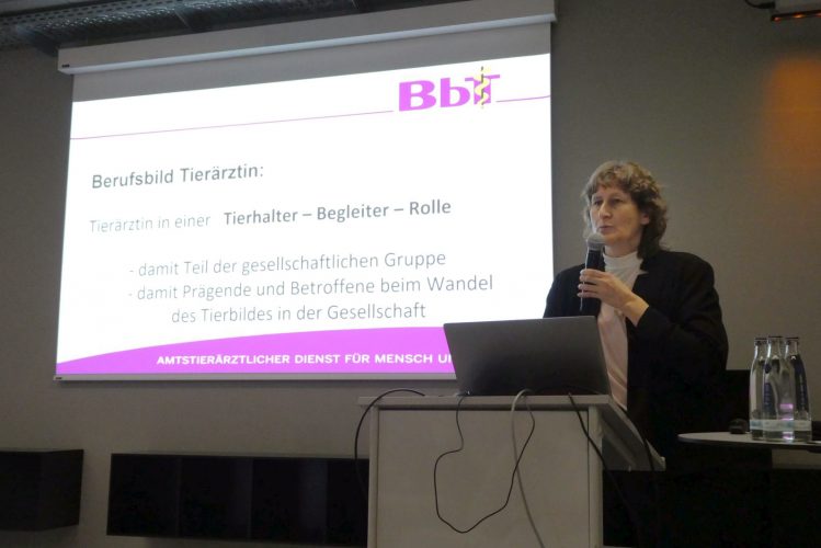 Dr. Christine Bothmann