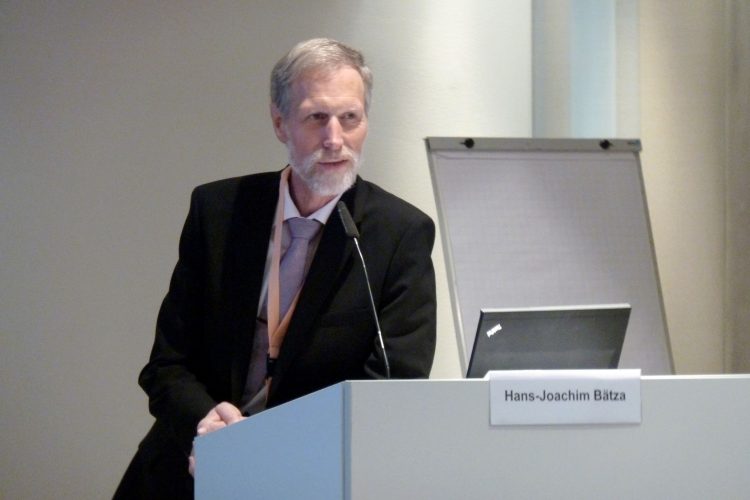 Dr. Hans-Joachim Bätza
